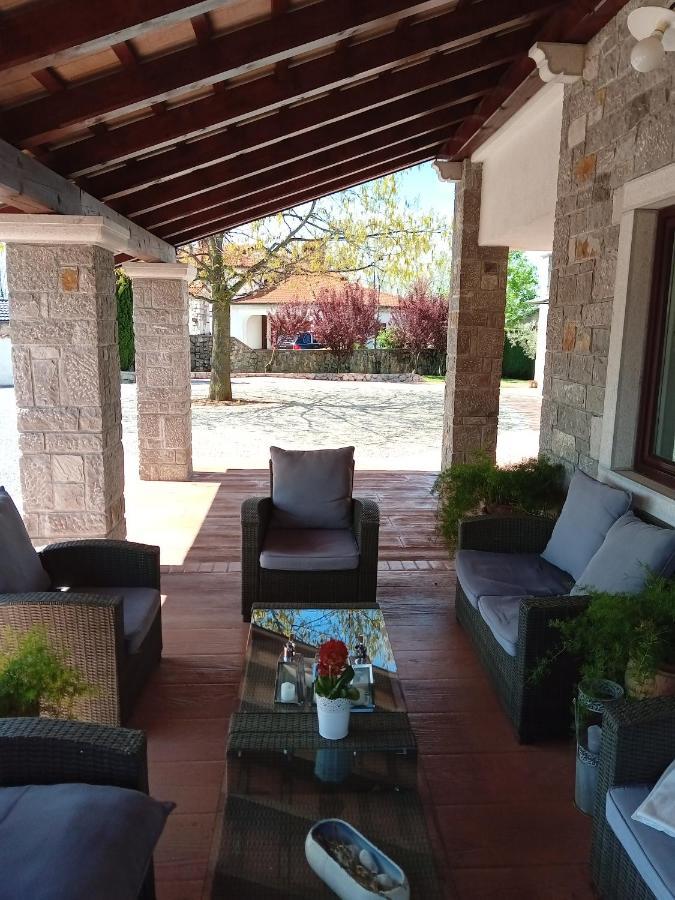 Castle House Rooms, Swimming Pool & Sauna & Tennis Court & Wine Cellar Sežana Esterno foto