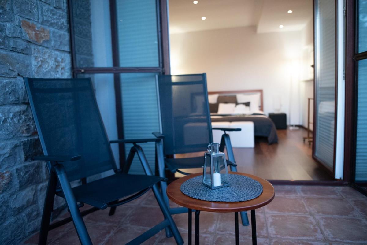 Castle House Rooms, Swimming Pool & Sauna & Tennis Court & Wine Cellar Sežana Esterno foto